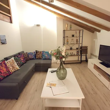 Cozygem House 2